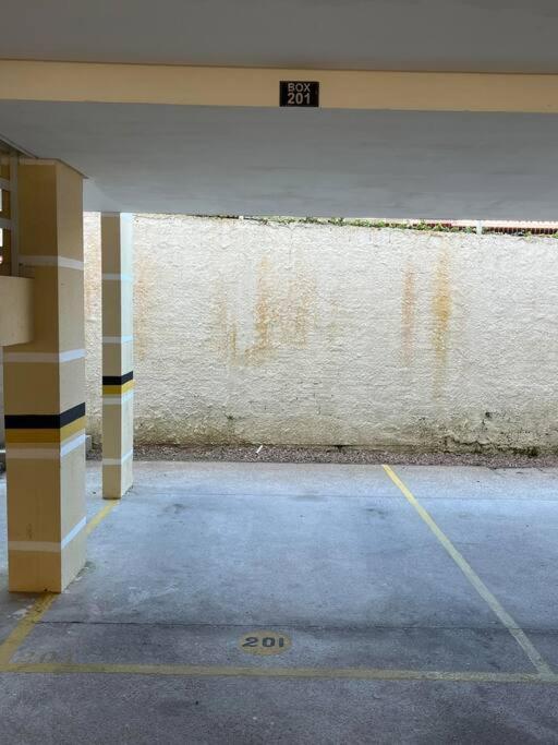 Apartamento Apto De 2 Dorm. A 400m Do Mar. Florianopolis